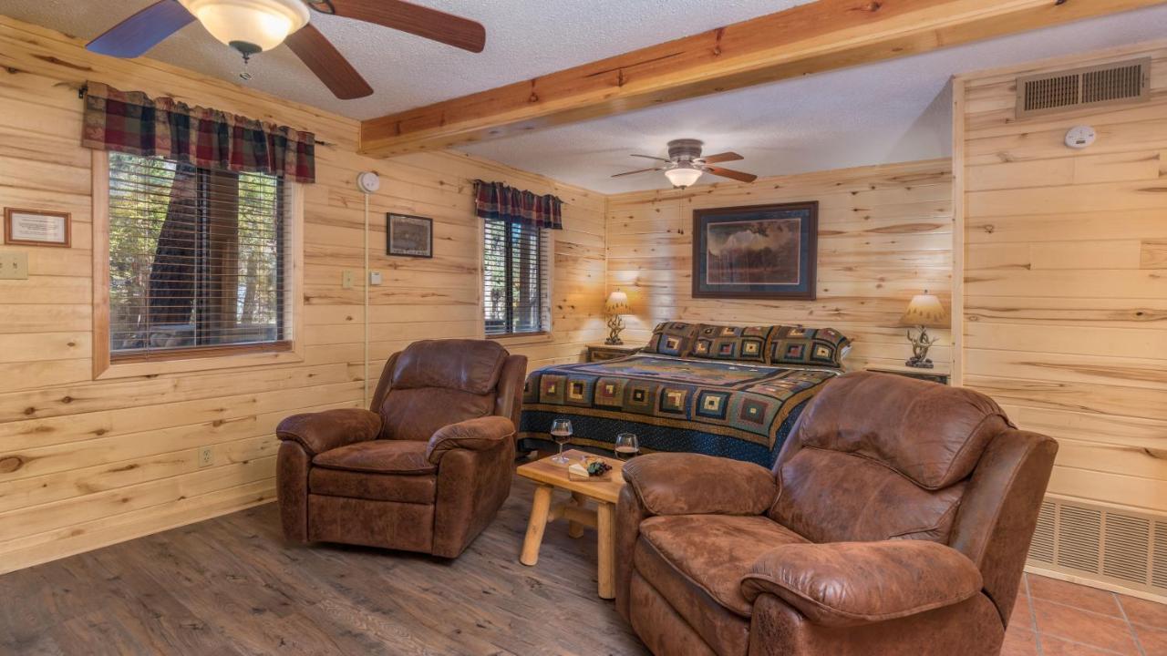 Upper Canyon Inn & Cabins Ruidoso Exterior photo